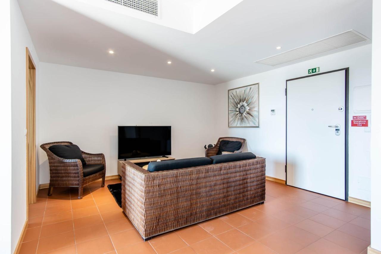 Superbe Appartement Spacieux Avec Terrasse Vue Piscine فيلامورا المظهر الخارجي الصورة